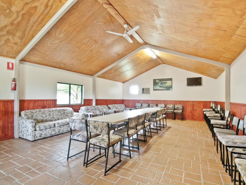 Warragul Gardens Holiday Park Luaran gambar