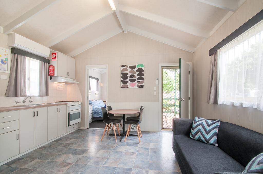 Warragul Gardens Holiday Park Luaran gambar
